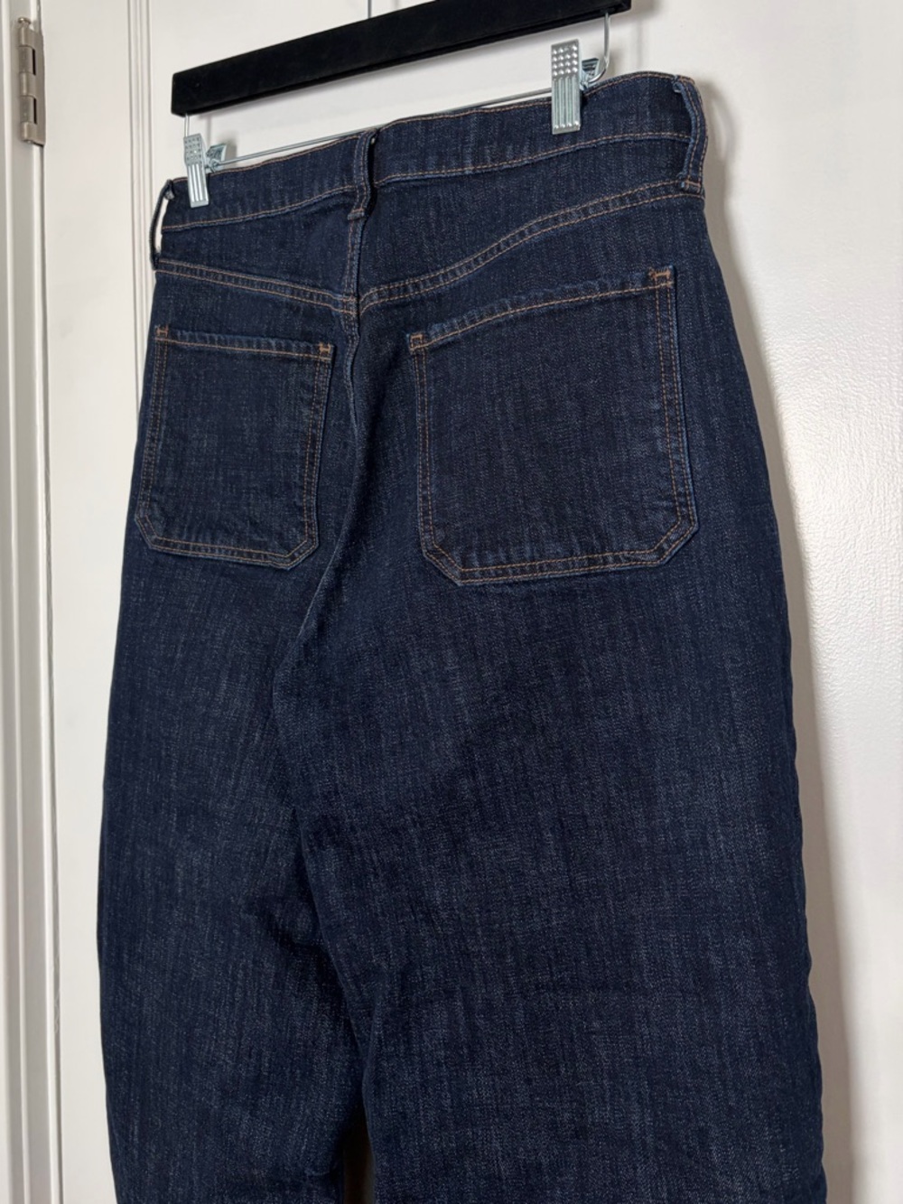 Old Navy High Rise Barrel Leg Jeans - Picture 6 of 16